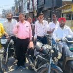 सपाइयों के खाना बांटने पर भड़के भाजपा नेता
