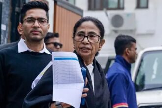 EC & SIR है सवालों के घेरे में