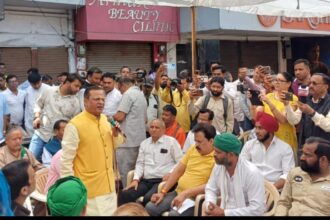 शारदा बोले खून का एक एक कतरा व्यापारियों के लिए