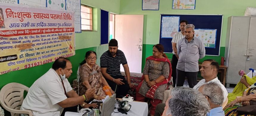 वैश्य समाज मेरठ महानगर का स्वास्थ्य शिविर