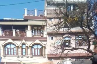 सोतीगंज बिक रहा है बोलो खरीदोगे
