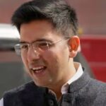 राघव समेत आप के तीन सांसद भाजपा में शामिल
