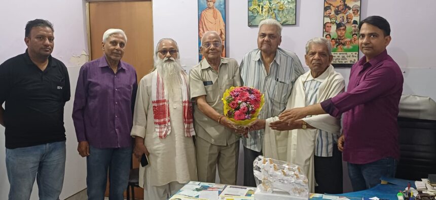 सेवा भारती के वरिष्ठतम कार्यकर्ता का सम्मान