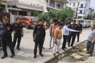 गरजा निगम का बुलडोजर अवैध कब्जे जमीदोज