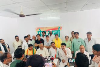 सौ गुनी बढ़ी है भाजपा नेताओं की आय