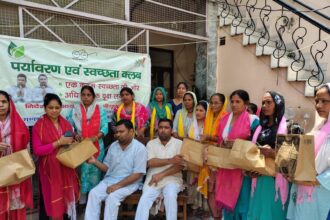 महिला कामगारों को किया सम्मानित
