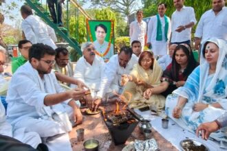 अजीत सिंह की पुण्यतिथि पर हवन