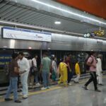 यात्रियों की संख्या में भारी उछाल, फेरे बढ़ाए
