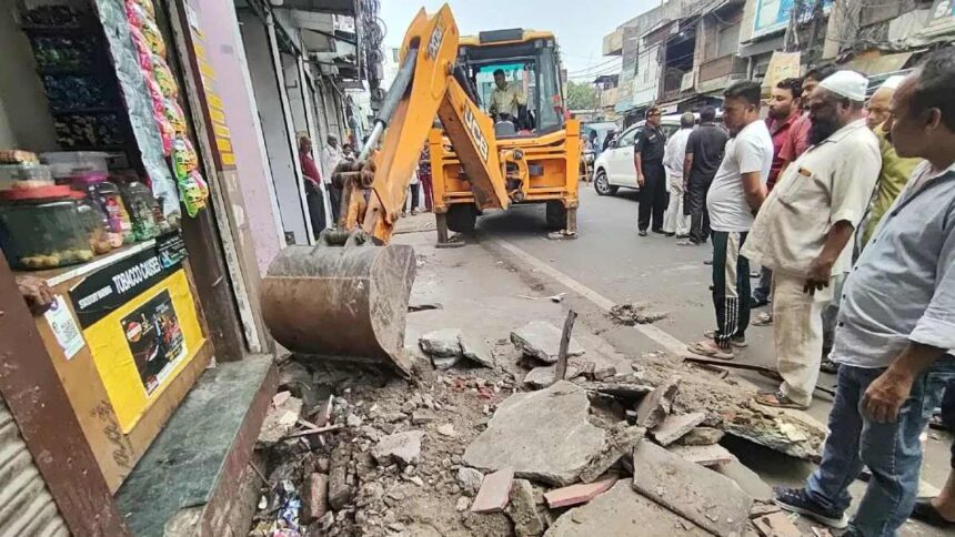 नालों की पटरियों पर कब्जे कैसे हो सफाई