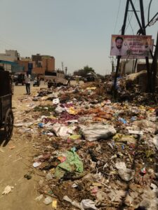 निगम ने नर्क में तब्दील कर दिया हापुड़ रोड