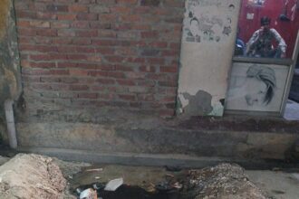 लाखों लीटर पेयजल की बर्बादी
