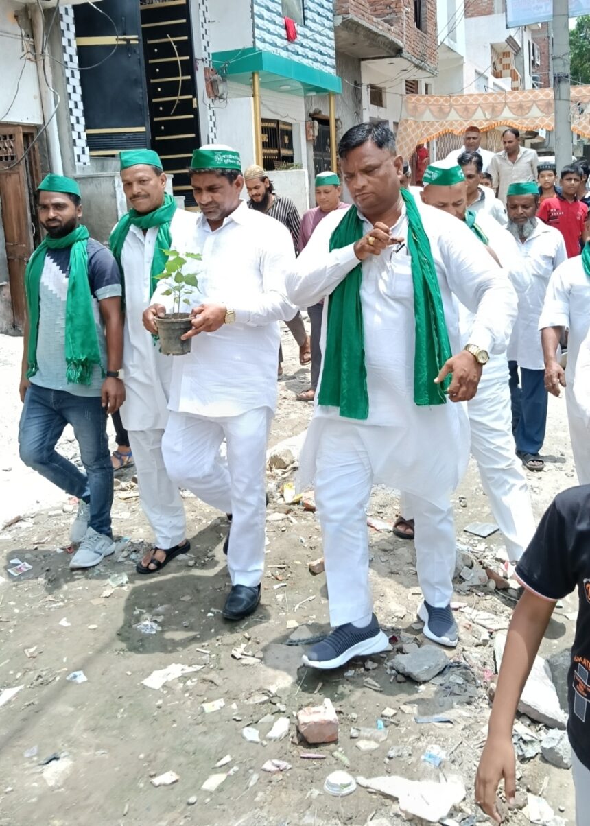 भाकियू इण्डिया के संदीप तितोरिया ने लगाए पौधे