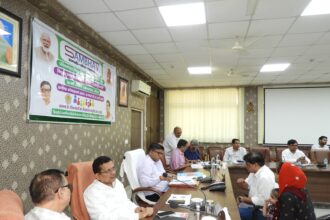 PVVNL MD रवीश गुप्ता ने सुनीं समस्याएं