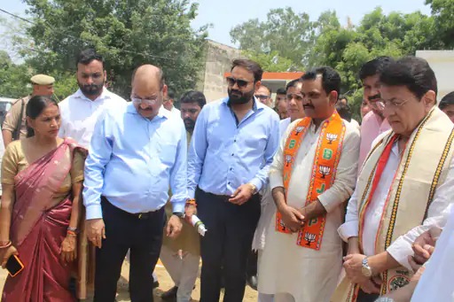 प्रभारी मंत्री का दावा ना जलभराव ना जाम