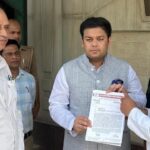 एसो. ने बेसिक शिक्षा मंत्री को दिया ज्ञापन