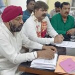 मंत्री के विधान सभा क्षेत्र में बिजली दे रही झटके