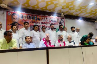 कांग्रेस की सभा में गूंजा चंदा चोरी का मुद्दा