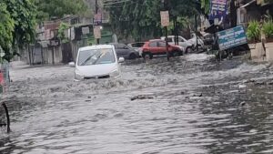 जल तांडव! शहर के कई इलाके टापू में तब्दील