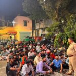 हिन्दू संगठनों ने घेरा कई घंटे थाना