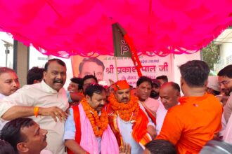 मुन्नी से ज्यादा बदनाम सपा