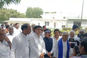 कांग्रेसी नेताओं को टोल से लौटाया