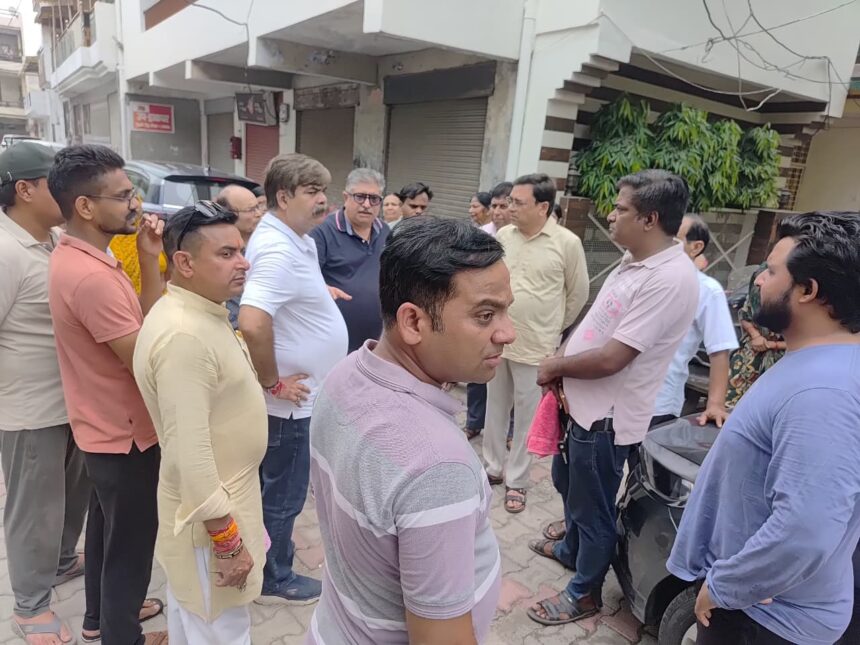 न्यू देवपुरी पहुंचे भाजपा नेता कमलदत्त