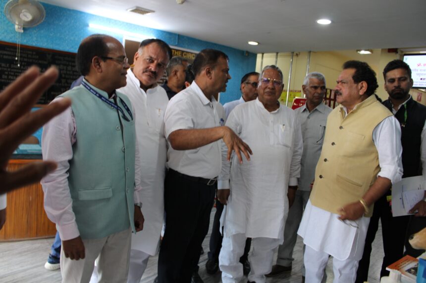 केंद्रीय मंत्री बघेल ने किया निरीक्षण