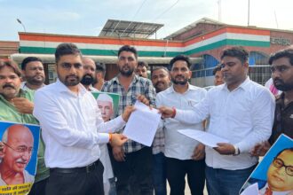 बर्बरता के विरोध में राष्ट्रपति को ज्ञापन