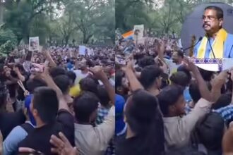 इस्तीफे के बाद जंतर मंतर पर जश्न का माहौल