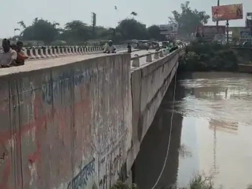 इलेक्ट्रॉनिक कारोबारी कारोबारी लापता