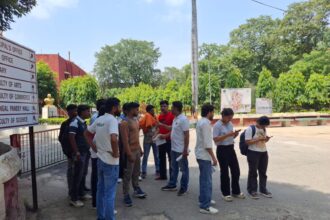 छात्रों की गूंज हॉस्टल में अभियान