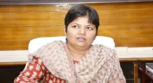 सीसीटीवी की निगरानी में होंगे शिक्षा के कार्यालय