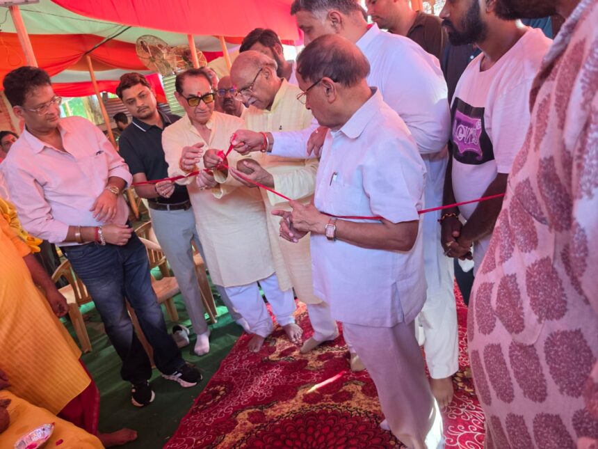 अमित अग्रवाल व जेपी अग्रवाल ने किया शुभारंभ