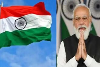 पीएम मोदी का घरों पर तिरंगा फहराने का आह्वान