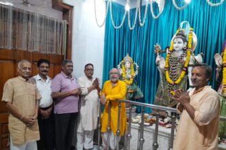 सदर श्री वामन भगवान मंदिर पर उमड़ी श्रद्धालुओं की भीड़