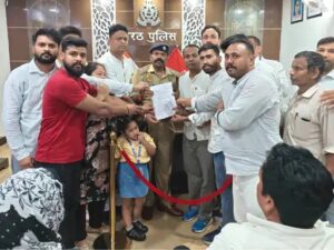 CCSU भारी फोर्स ने नहीं निकलने दिया पैदल मार्च