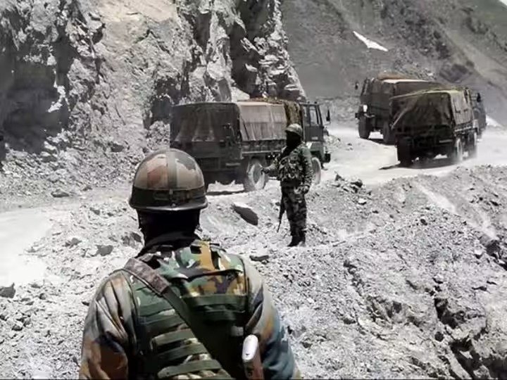 गलवान की वजह से नहीं हटा है चीनी कमांडर