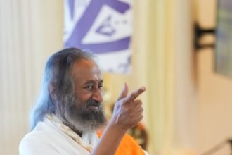 Zen Z का आर्ट ऑफ लिविंग सेंटर में संवाद