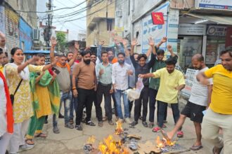 बजरंग दल ने फूंका पप्पू यादव का पुतला