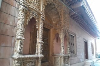 भंडारी को किसने किस हैसियत से दीं चाबी