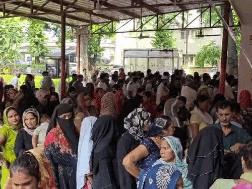 मेडिकल जिला अस्पताल में भीड़ पांच हजार के पार