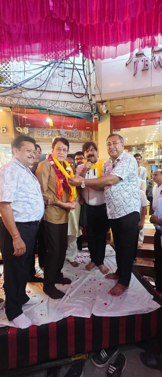 मंदिर महादेव से श्रीकृष्ण शोभायात्रा