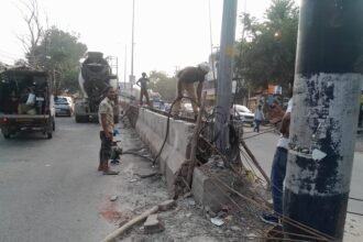 निर्माण कार्य की चाल कर रही है बेहाल