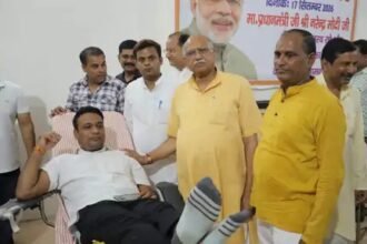 पार्क में भरा पानी अफसरों के फूल हाथ पांव