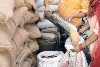 हाईकोर्ट से राशन डीलरों को झटका रिट की तैयारी