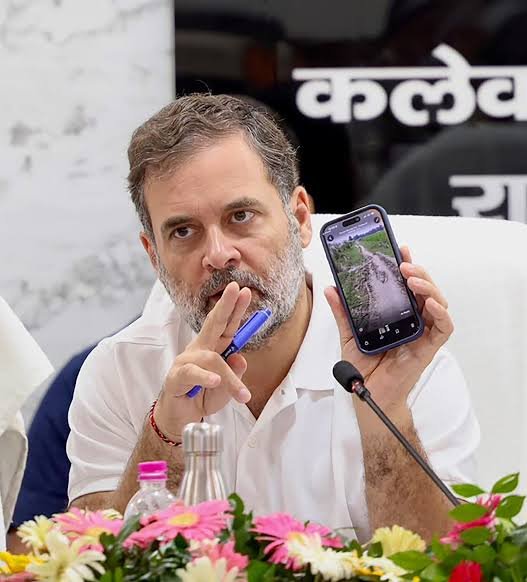 राहुल ने दिखाया आइना तो टूटी योगी सरकार की नींद