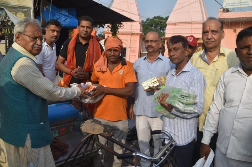 डा. वाजपेयी का सेवा संकल्प अभियान जारी