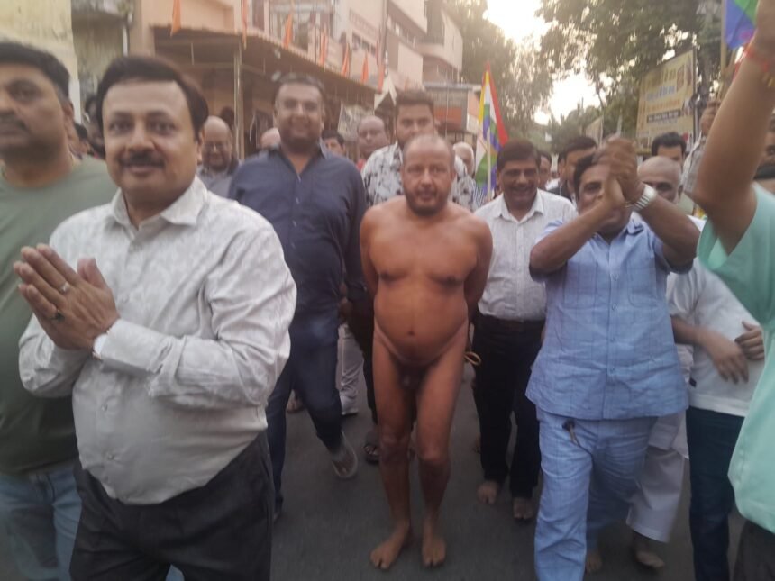 ऋषभ में आचार्य श्री 108 सौरभ सागर जी महाराज का मंगल प्रवेश