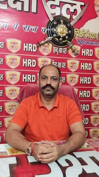 सचिन व राशिद पर FIR तो क्या पिंकी चौधरी से दोस्ताना